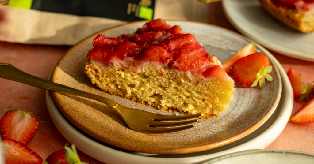 Fitness Recipe: Upside-Down Strawberry Cake