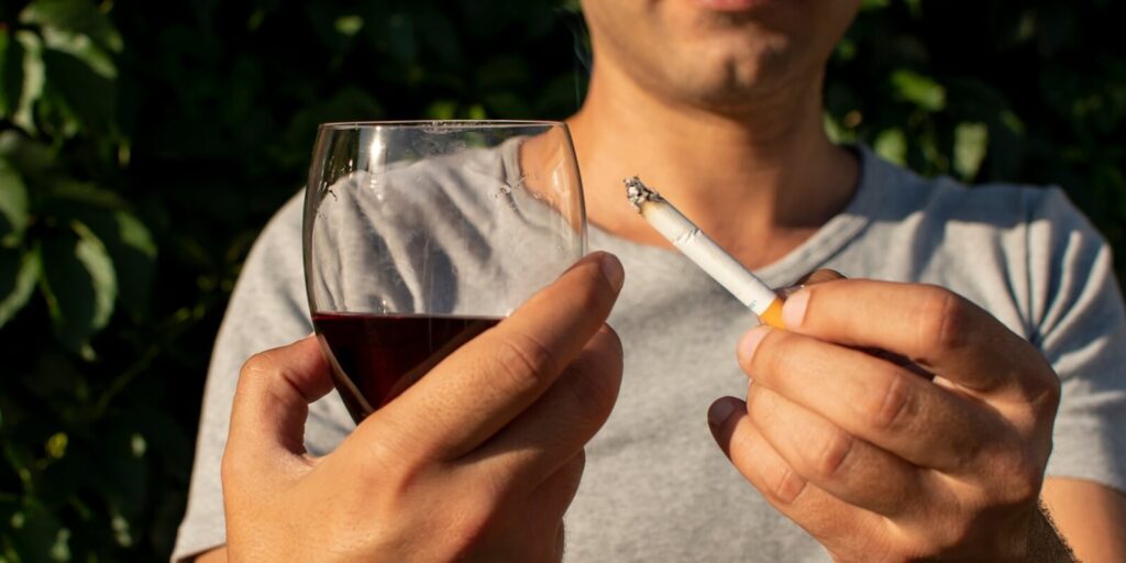How Smoking and Alcohol Use Affect Cholesterol Levels